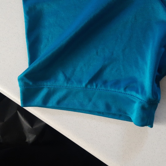 2017-18 Real Madrid Adidas Third Shirt - Picture 10 of 17